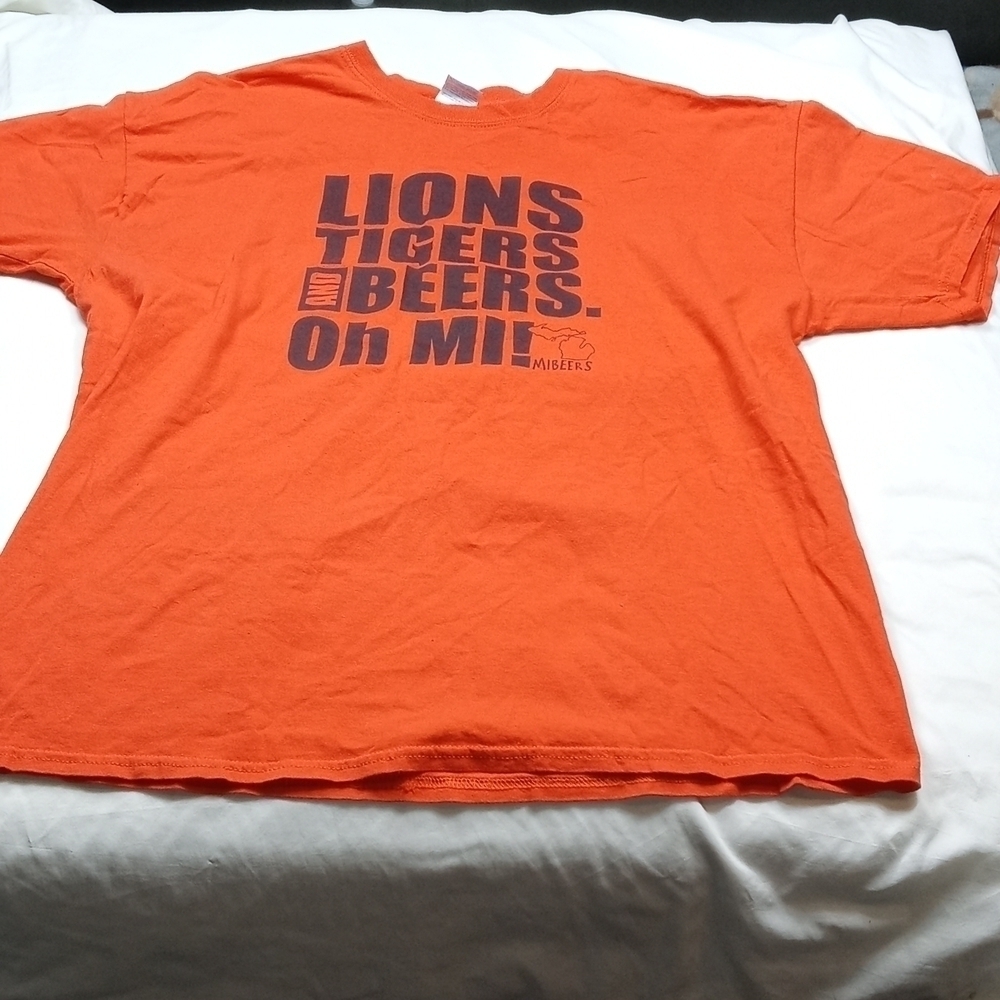 Gildan mens t-shirt
